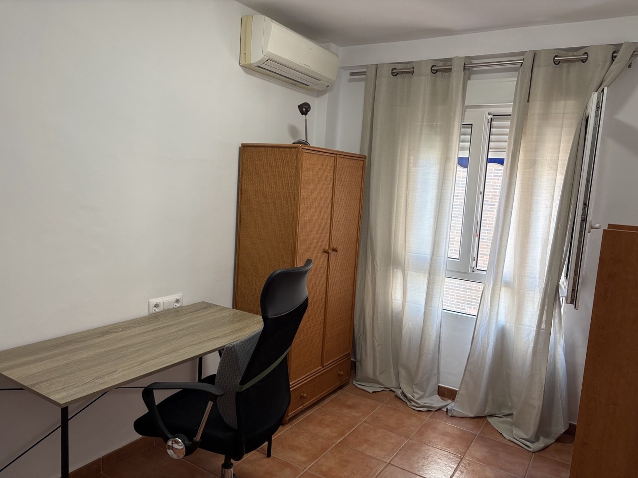 OPPORTUNITY! APARTMENT IN THE HEART OF DENIA
