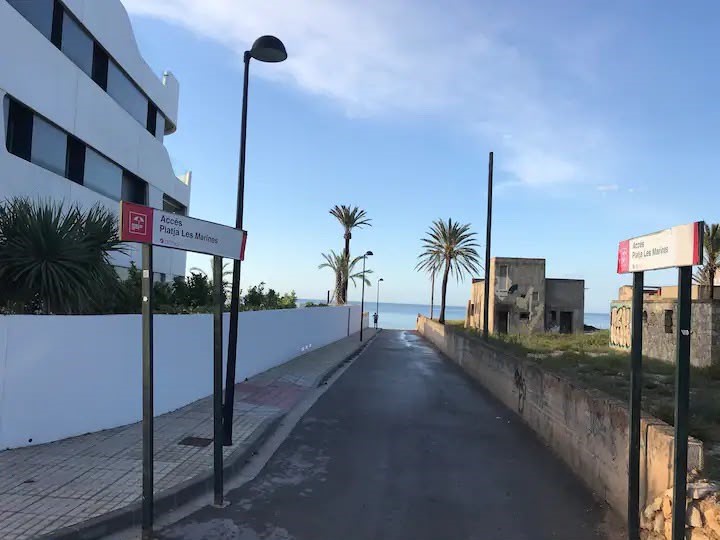 ALQUILER ANUAL DE ESTUDIO  ACOGEDOR  EN LA URBANIZACIÓN  CON PISCINA